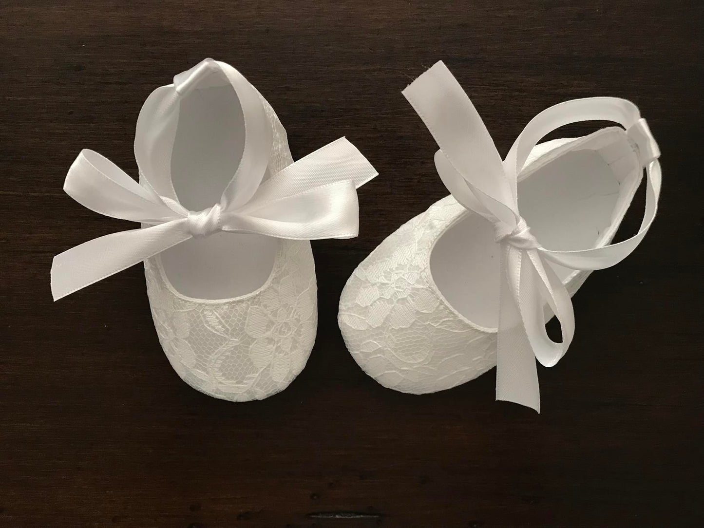Baby Girl White Crib Shoes, French White Baby Girl Lace Shoes